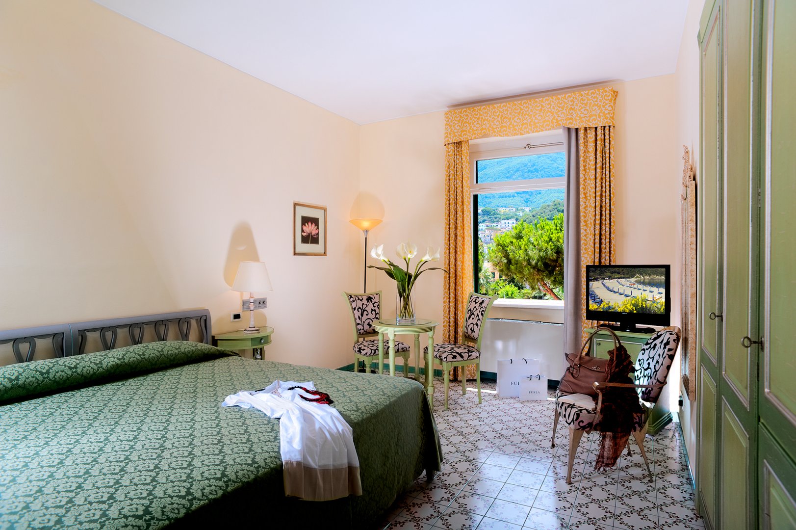 Foto 11 Albergo La Reginella Resort & SPA Lacco Ameno, 10