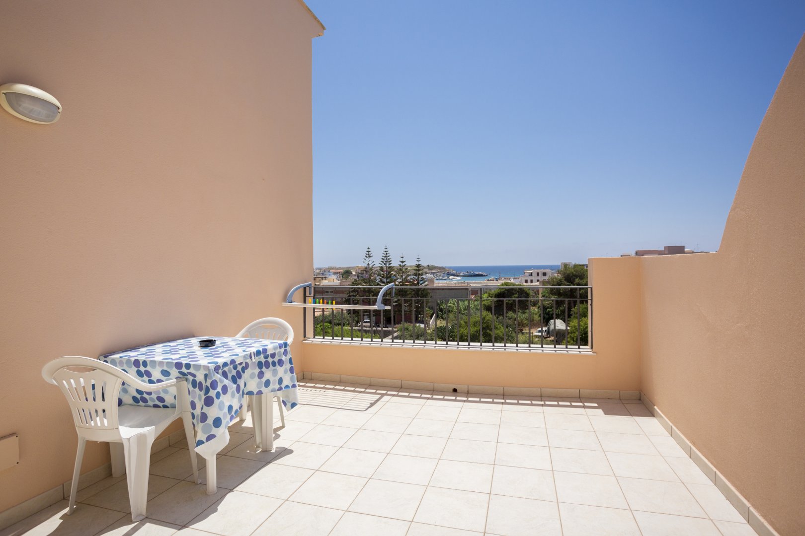 Foto 6 Moresco Resort Residence Isola di Lampedusa, 05