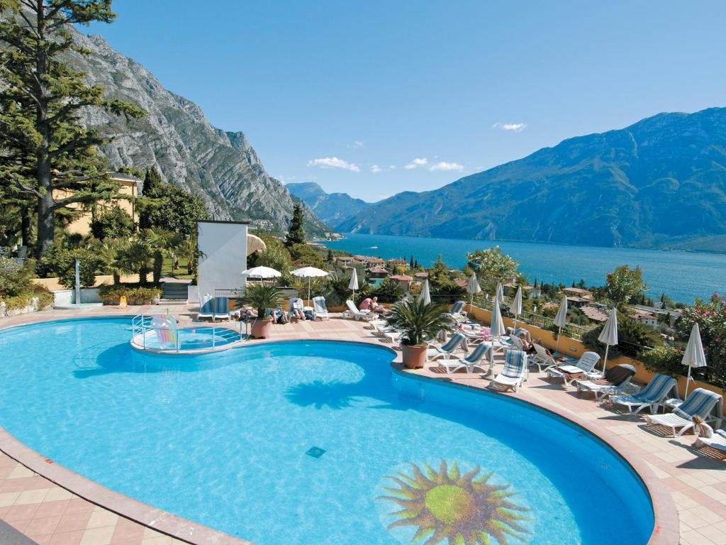 Foto 9 Hotel San Pietro Limone sul Garda, 08