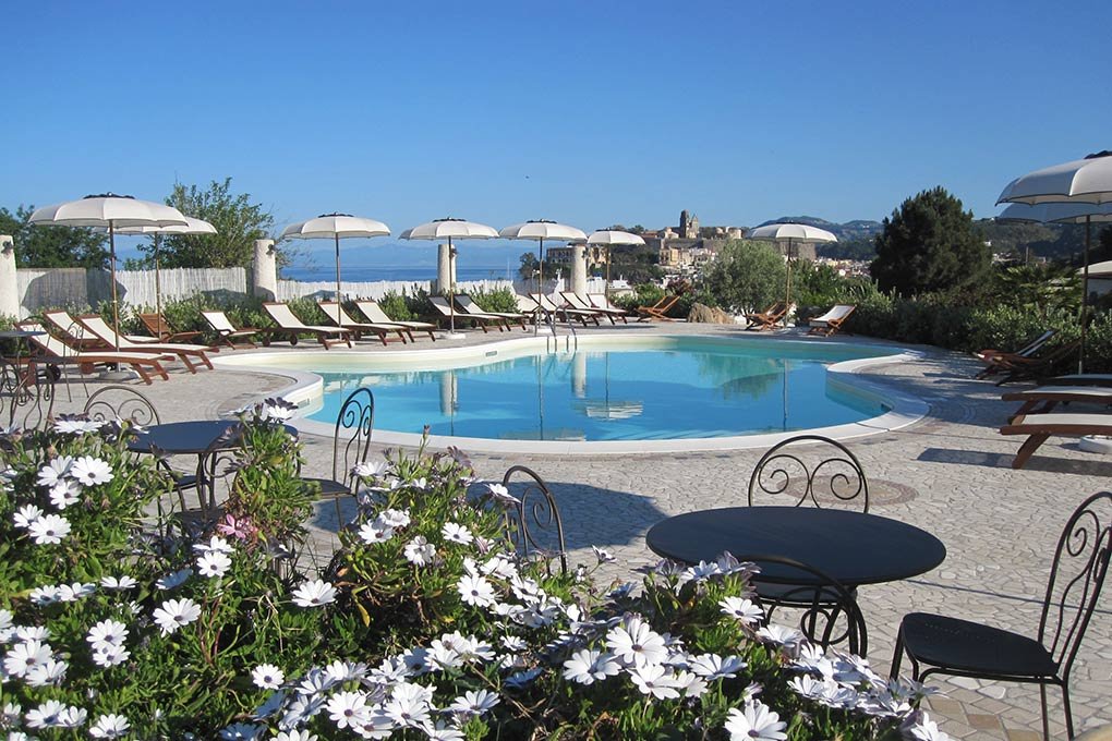 Foto 2 Hotel Bougainville Isola di Lipari, 01