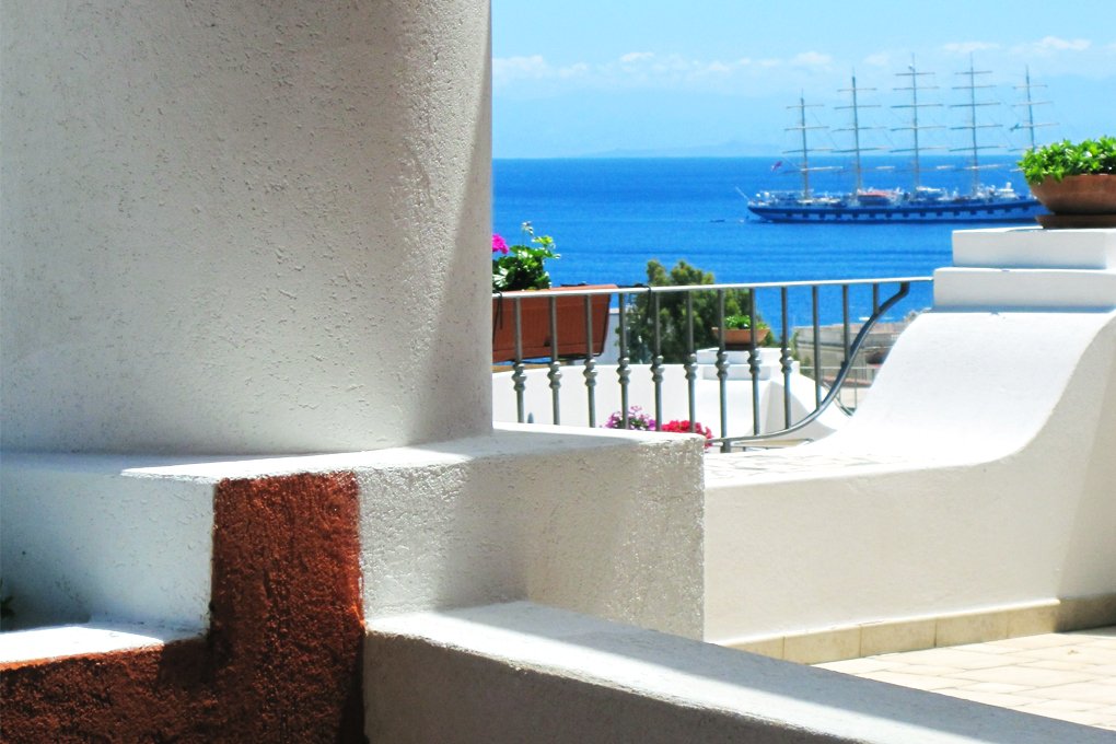 Foto 4 Hotel Bougainville Isola di Lipari, 03