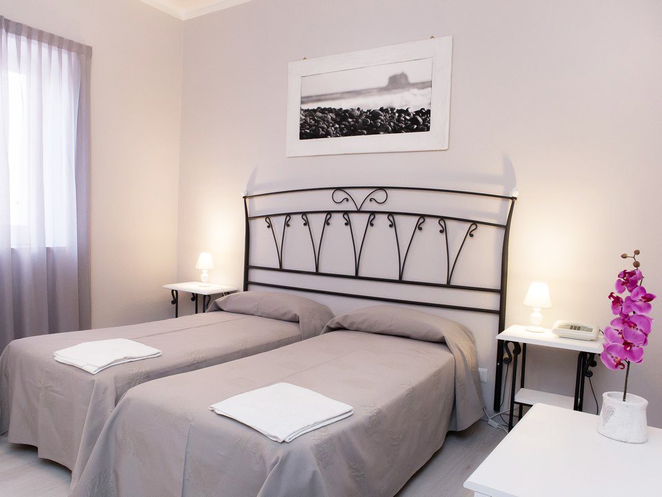 Foto 6 Pietra Pomice Hotel Isola di Lipari, 05