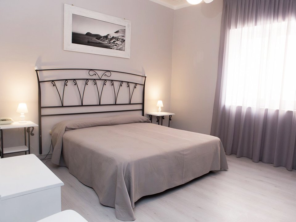 Foto 8 Pietra Pomice Hotel Isola di Lipari, 07