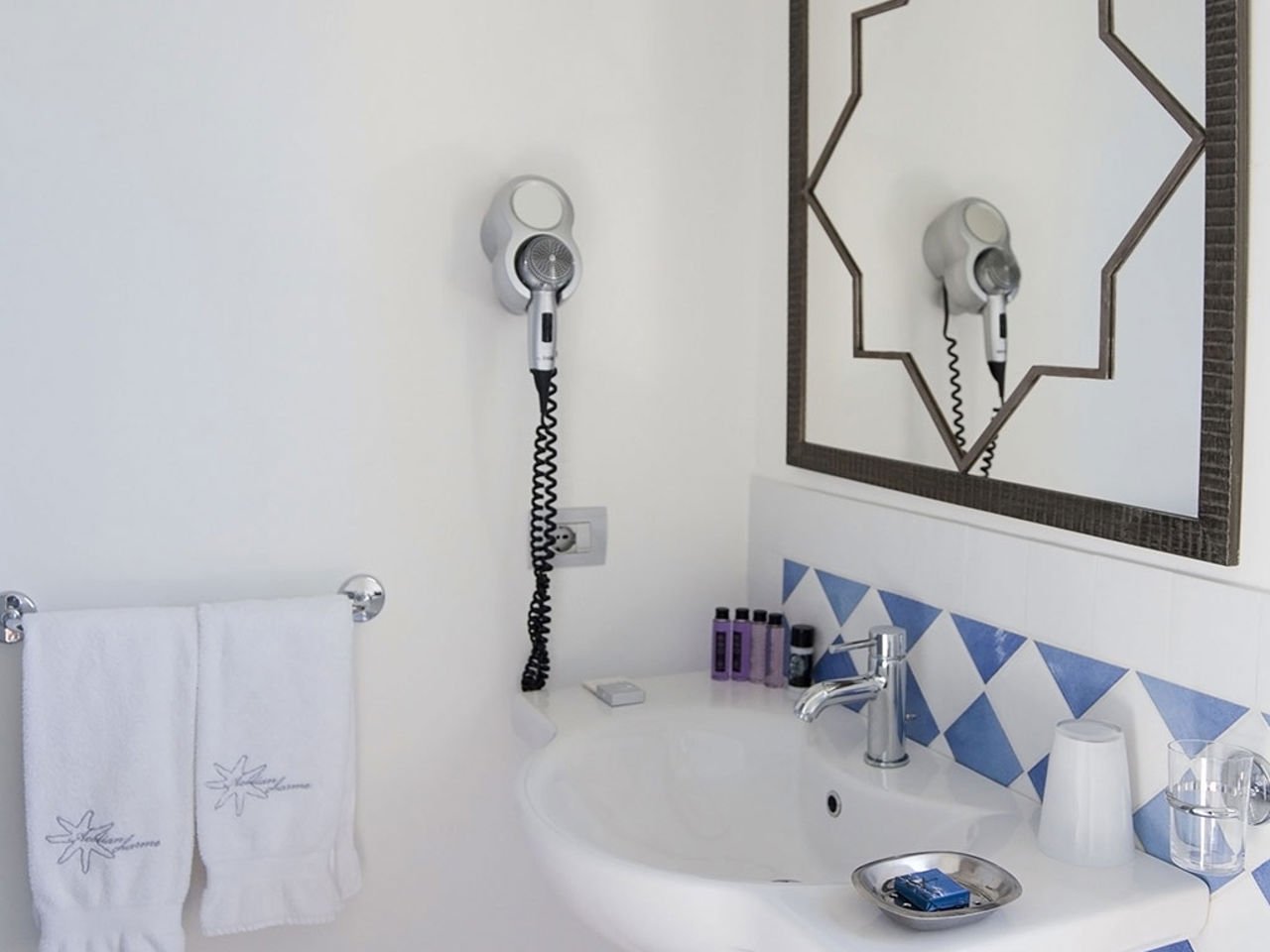 Foto 6 Hotel Cutimare Isola di Lipari, 05