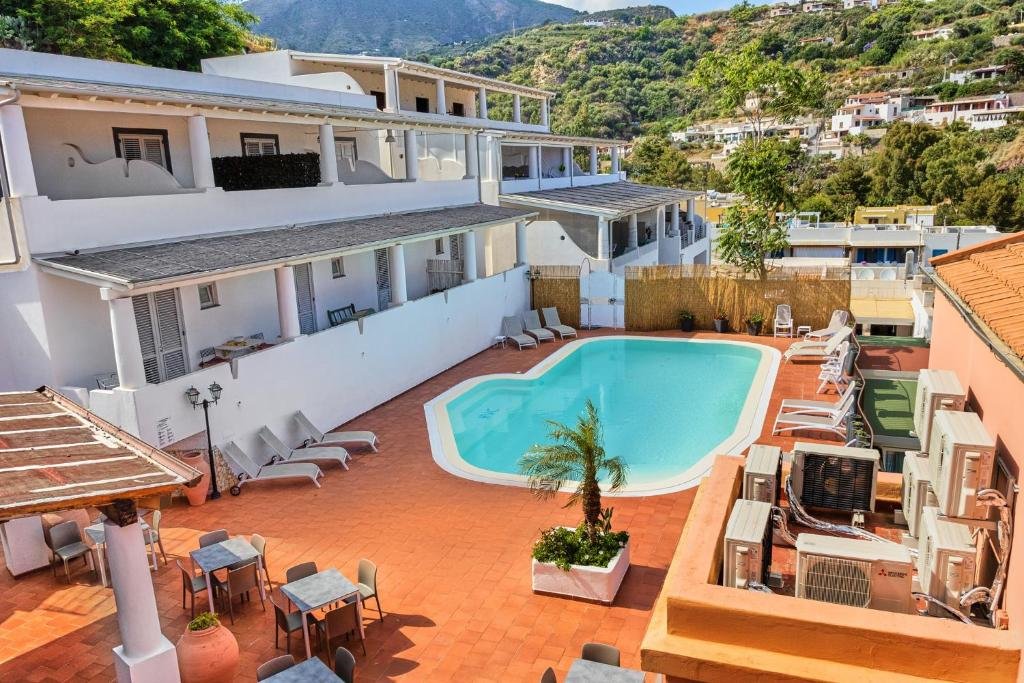 Foto 9 Hotel Villa Cute Isola di Lipari, 08