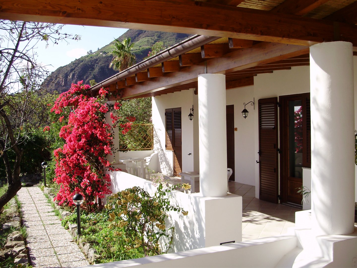 Foto 3 Albergo Villa Diana Isola di Lipari, 02