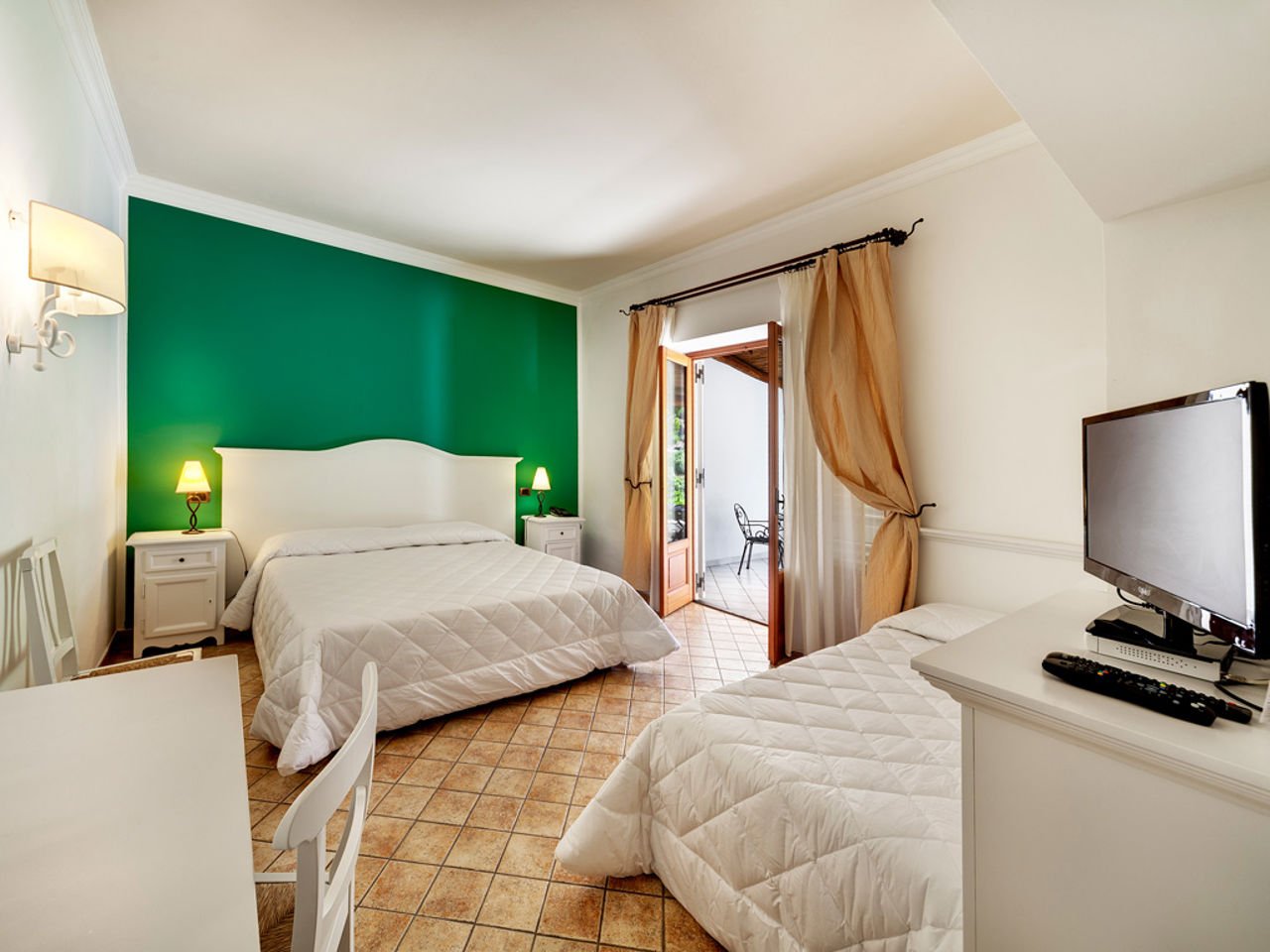 Foto 7 Hotel Villa Enrica Isola di Lipari, 06