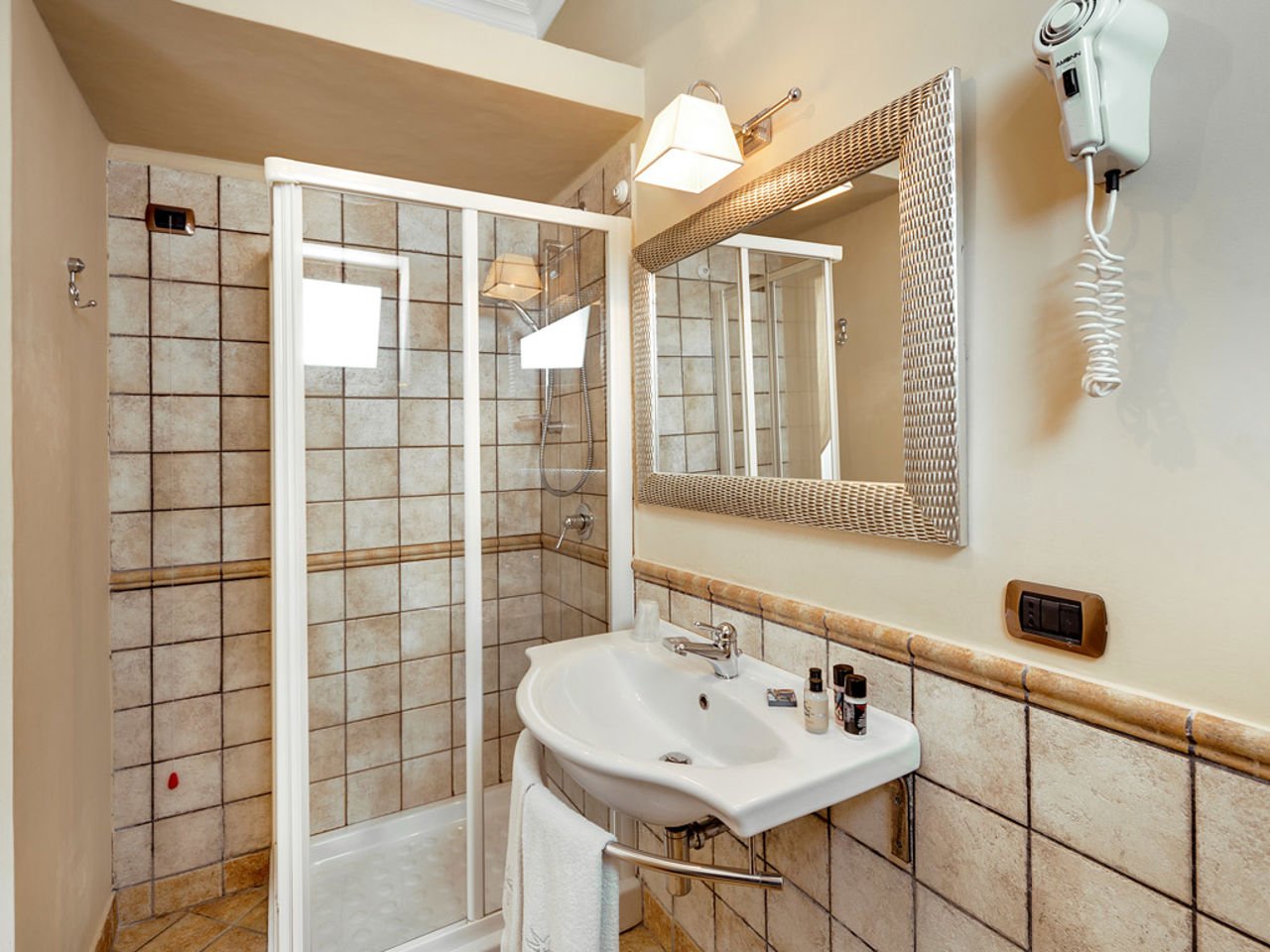 Foto 11 Hotel Villa Enrica Isola di Lipari, 10