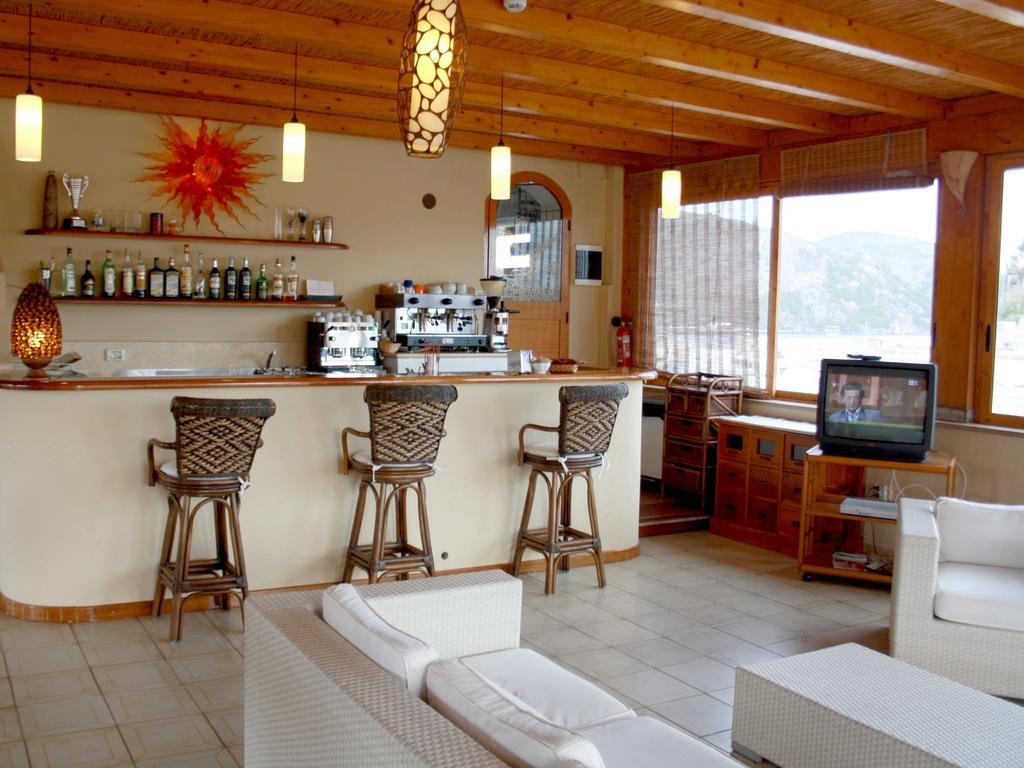 Foto 3 Hotel La Filadelfia Isola di Lipari, 02