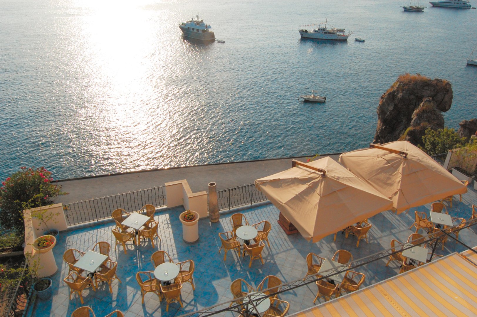 Foto 8 Hotel Giardino Sul Mare Isola di Lipari, 07