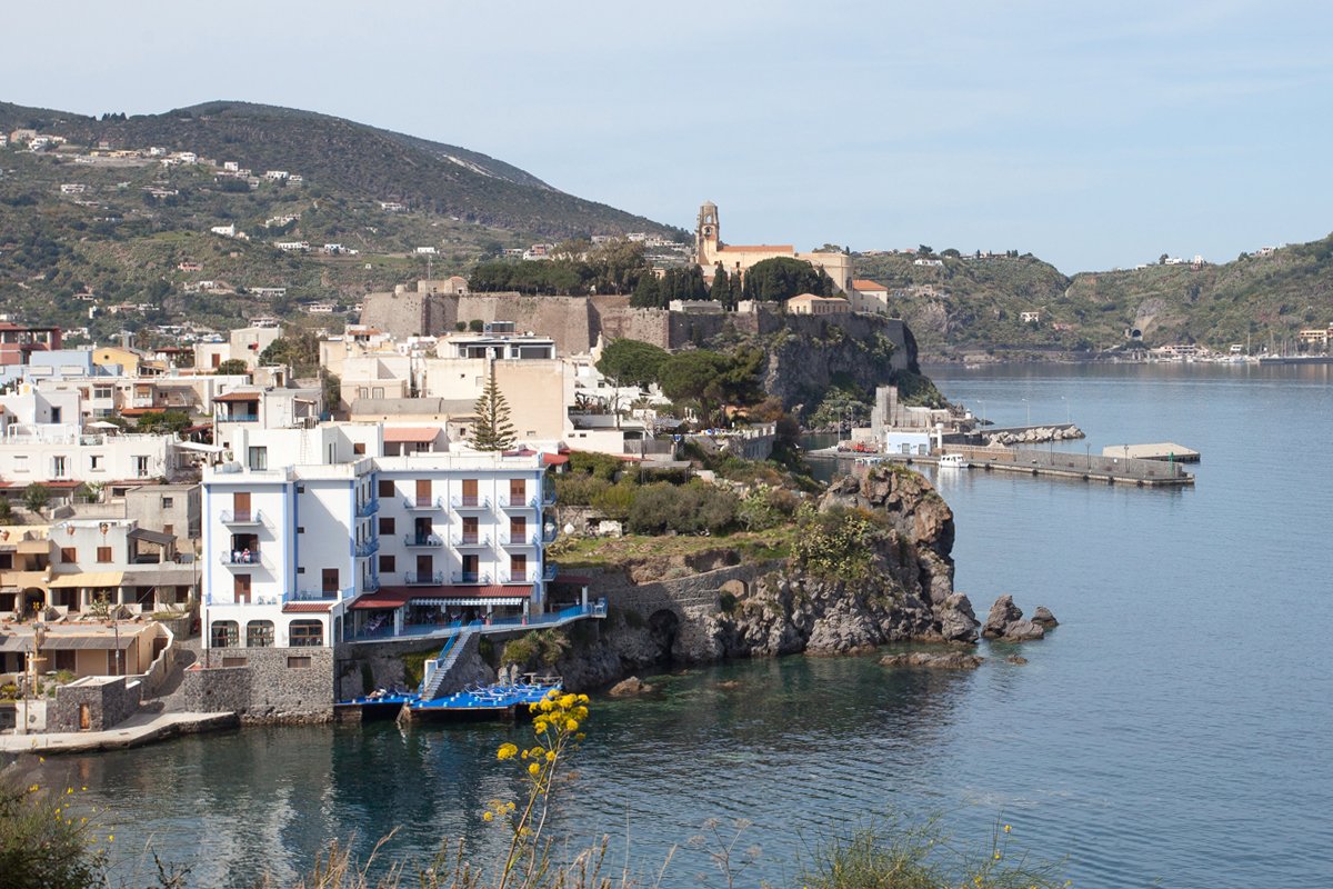 Foto 2 Hotel Rocce Azzurre Isola di Lipari, 01