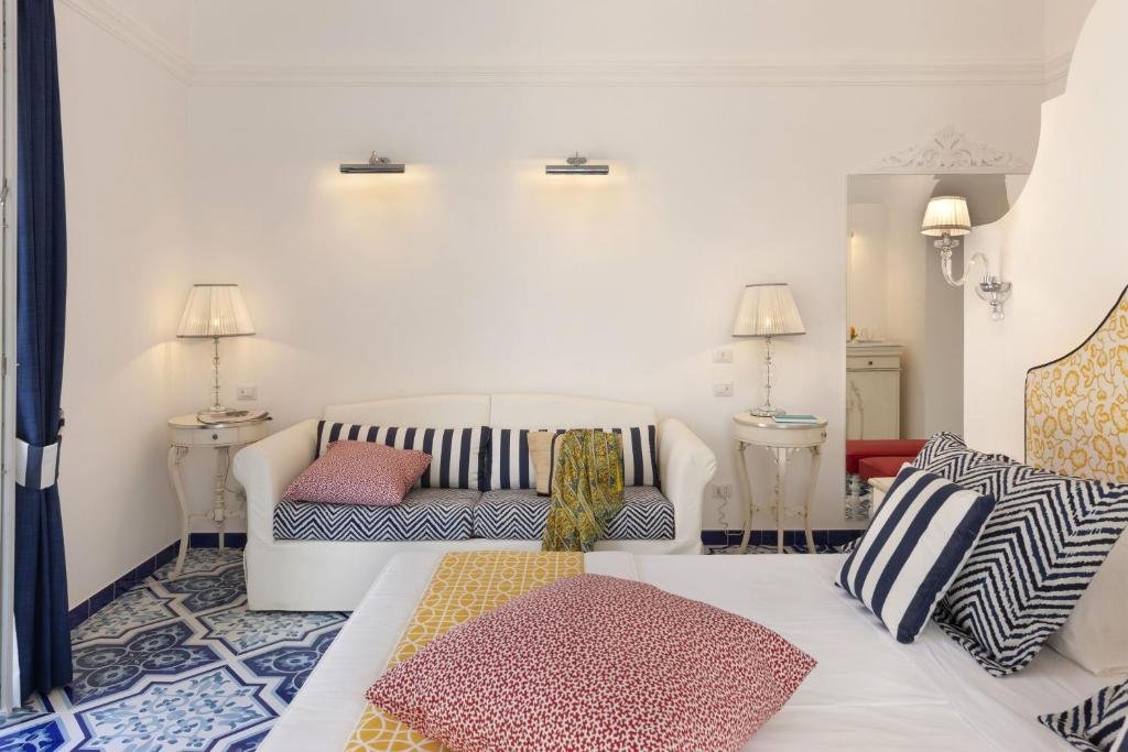 Foto 11 Antica Rheginna Luxury Room Minori, 10