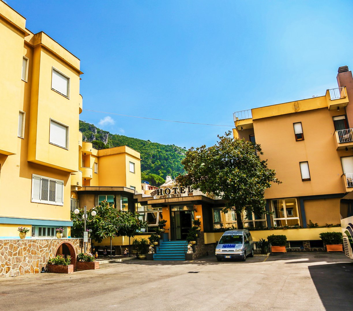 Foto 2 Hotel San Pietro Maiori, 01