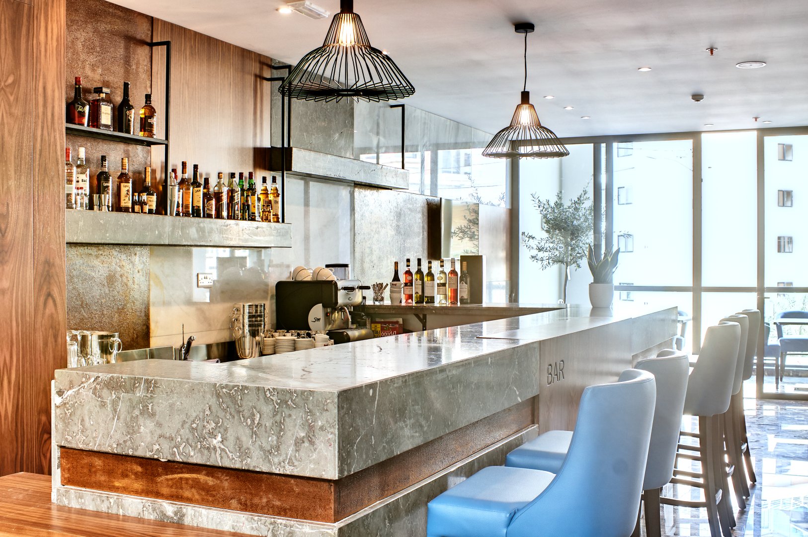 Foto 10 The District Hotel St. Julian's, 09