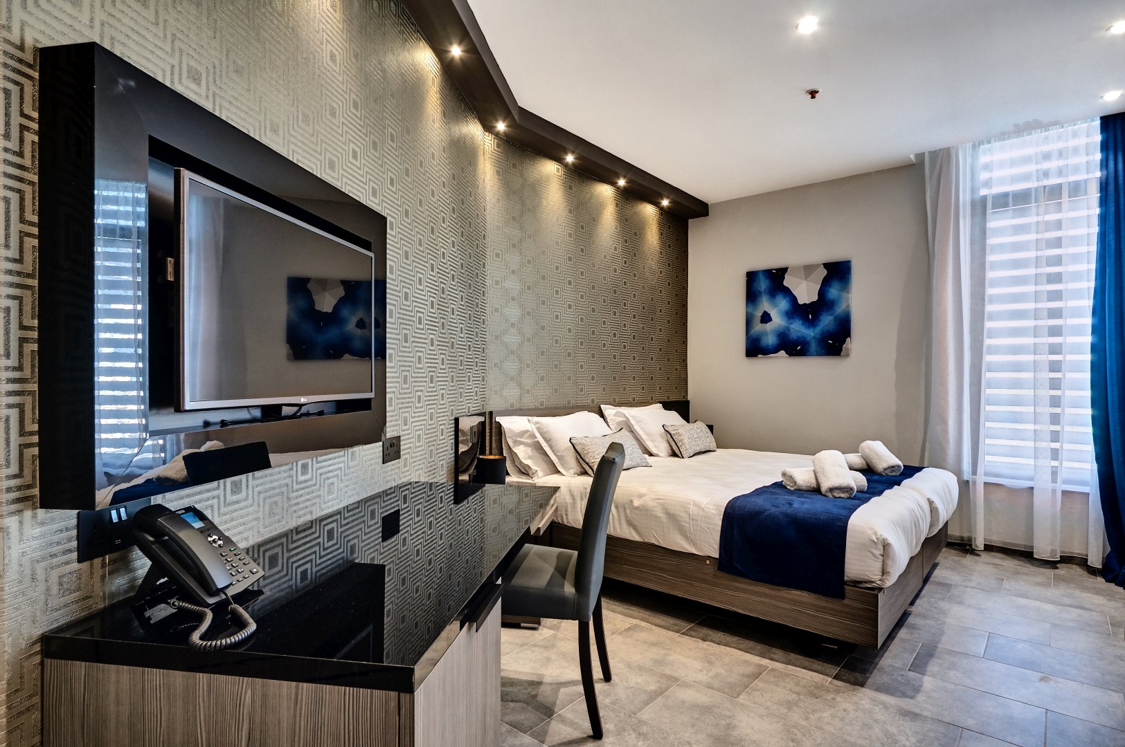 Foto 14 The District Hotel St. Julian's, 13