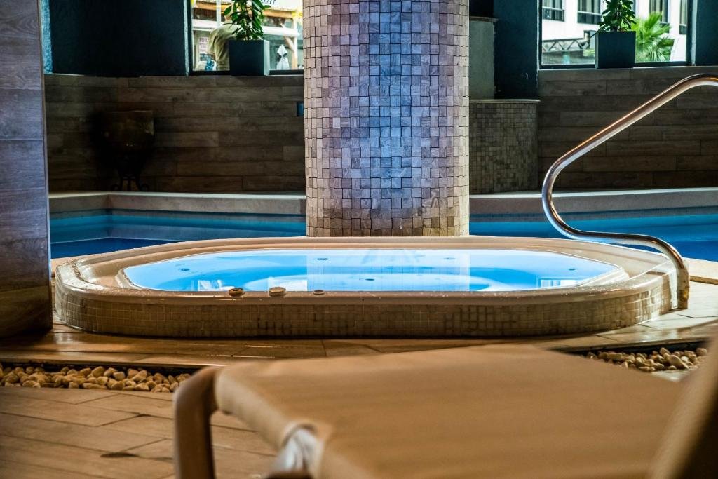 Foto 5 Pebbles Resort Hotel St Paul's Bay, 04