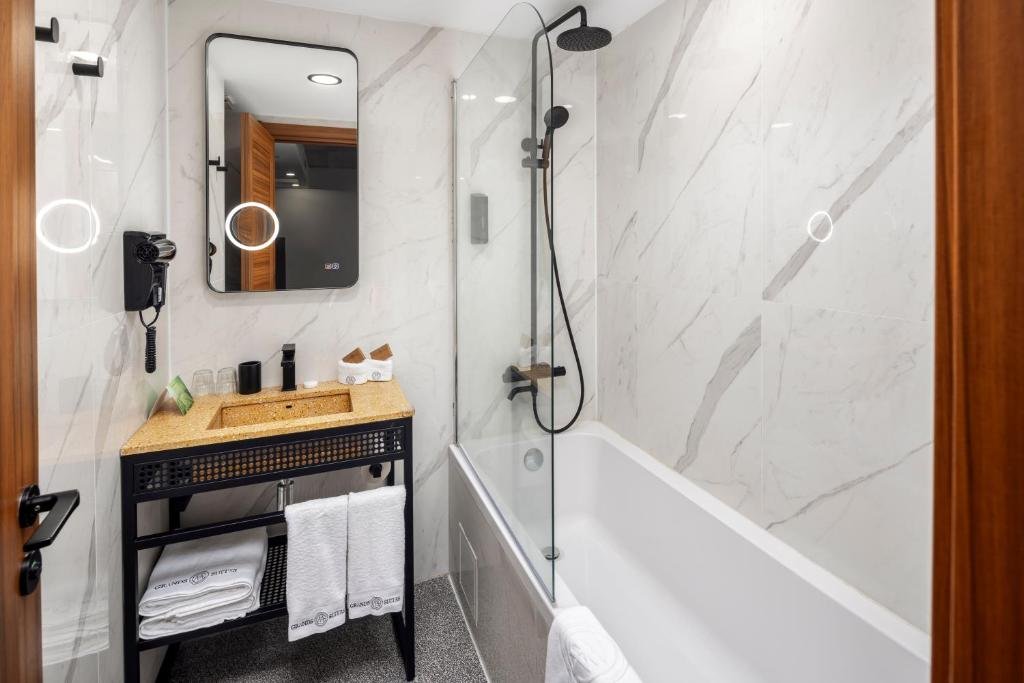 Foto 12 Grands Suites Hotel Residences and Spa Sliema, 11