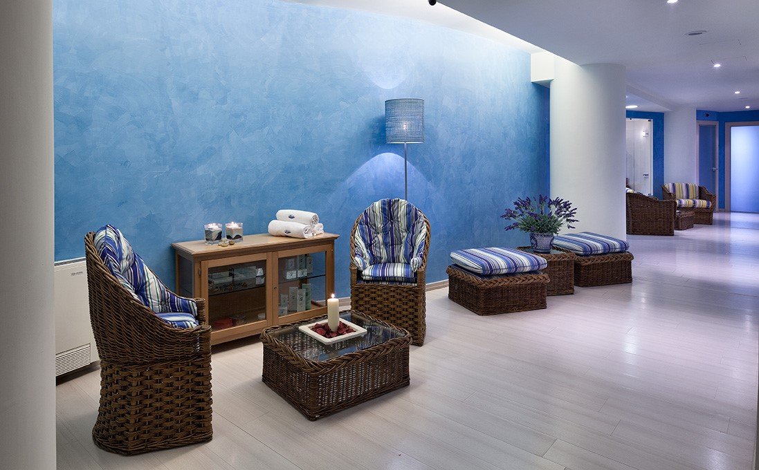 Margherita di Savoia, 13