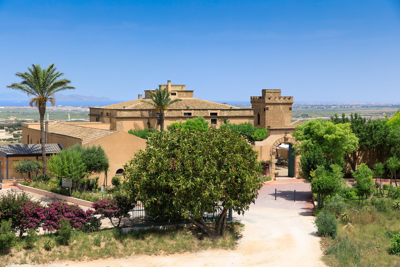 Foto 4 Baglio Oneto dei Principi di San Lorenzo - Luxury Wine Resort Marsala, 03