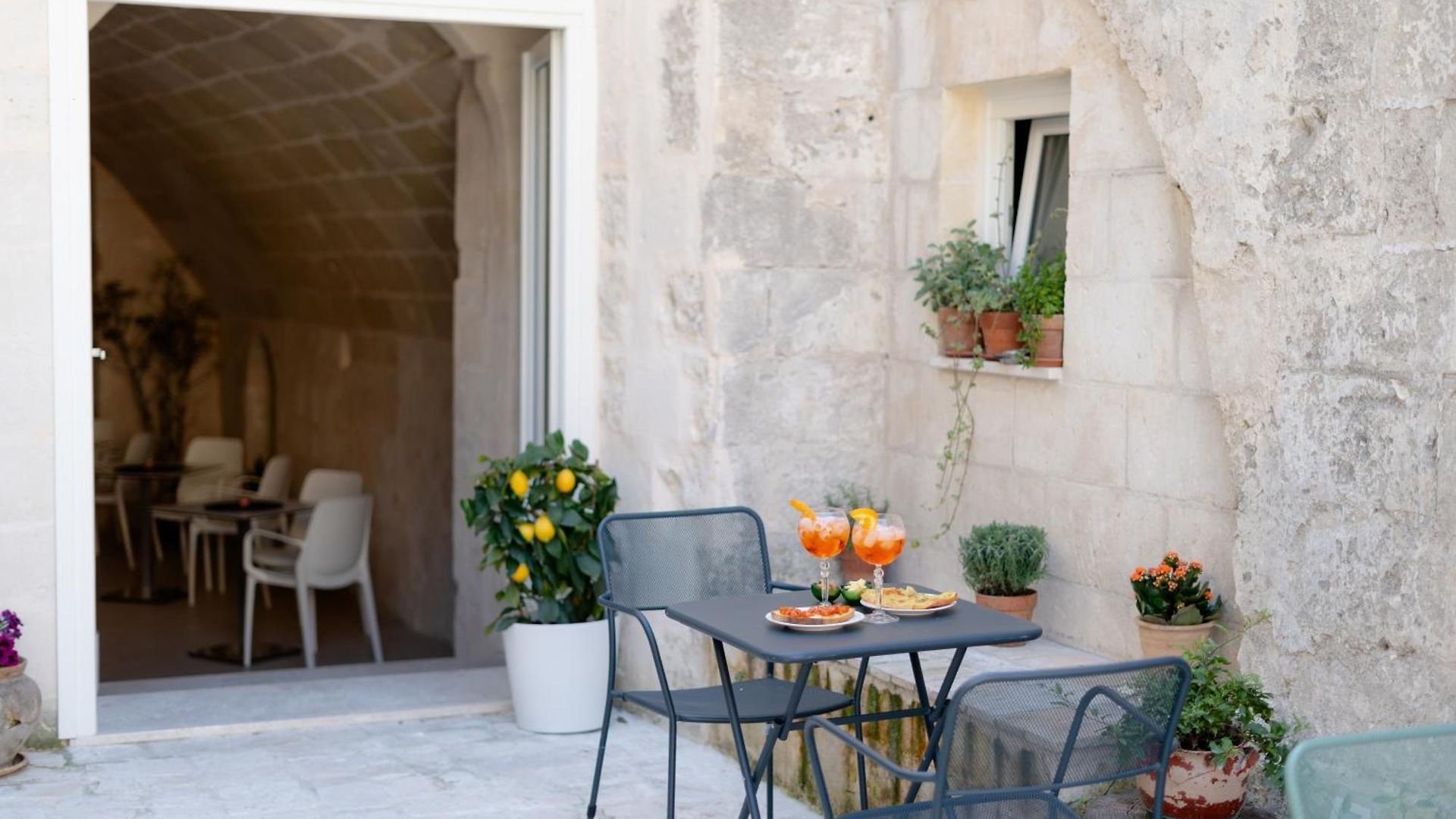 Foto 3 Endea Suite Rooms & Lounge SPA Matera, 02