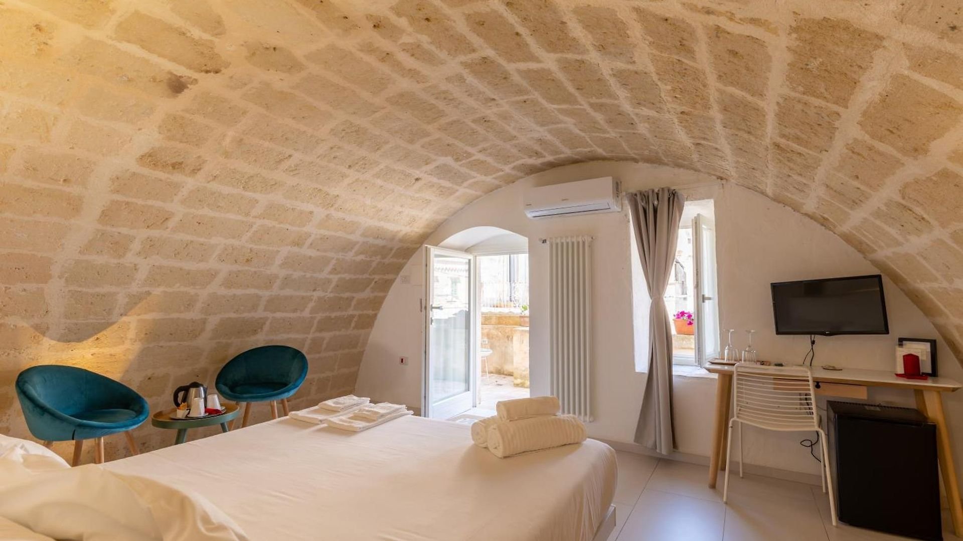 Foto 4 Endea Suite Rooms & Lounge SPA Matera, 03