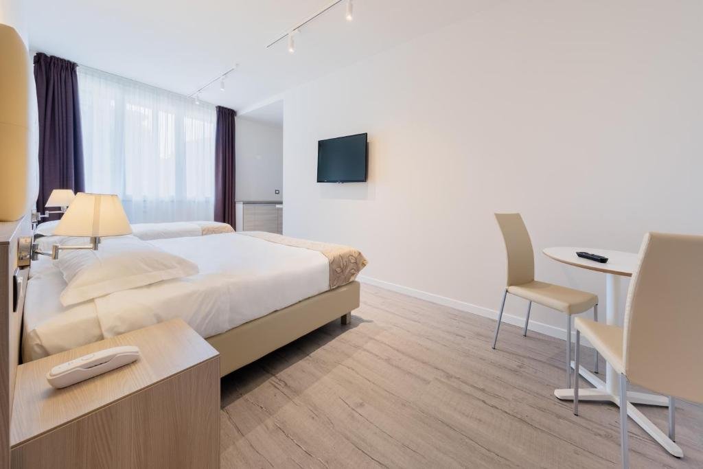 Foto 6 Hotel Delfino Mestre, 05