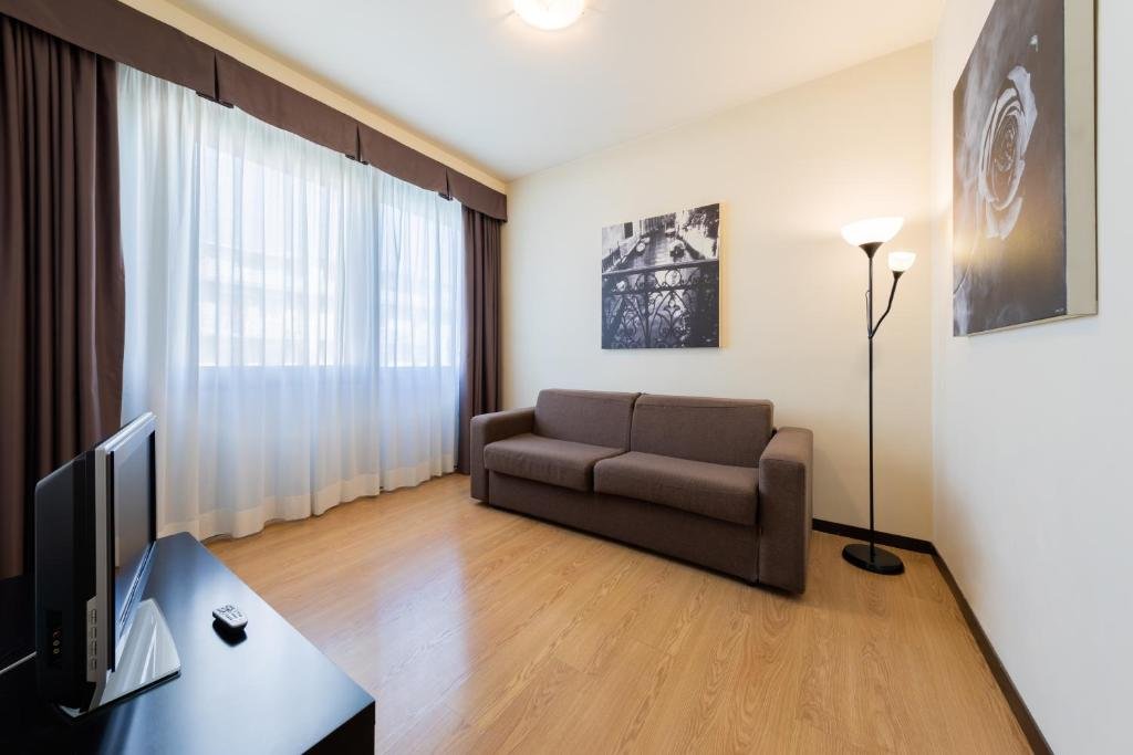 Foto 12 Hotel Delfino Mestre, 11