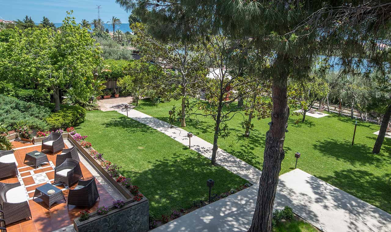 Foto 3 Villa Morgana Resort & Spa Messina, 02