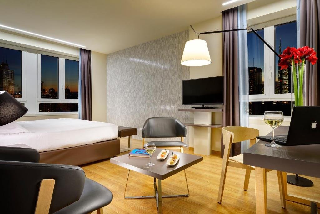 Foto 12 UNAHOTELS Century Milano Milano - Stazione Centrale, 11