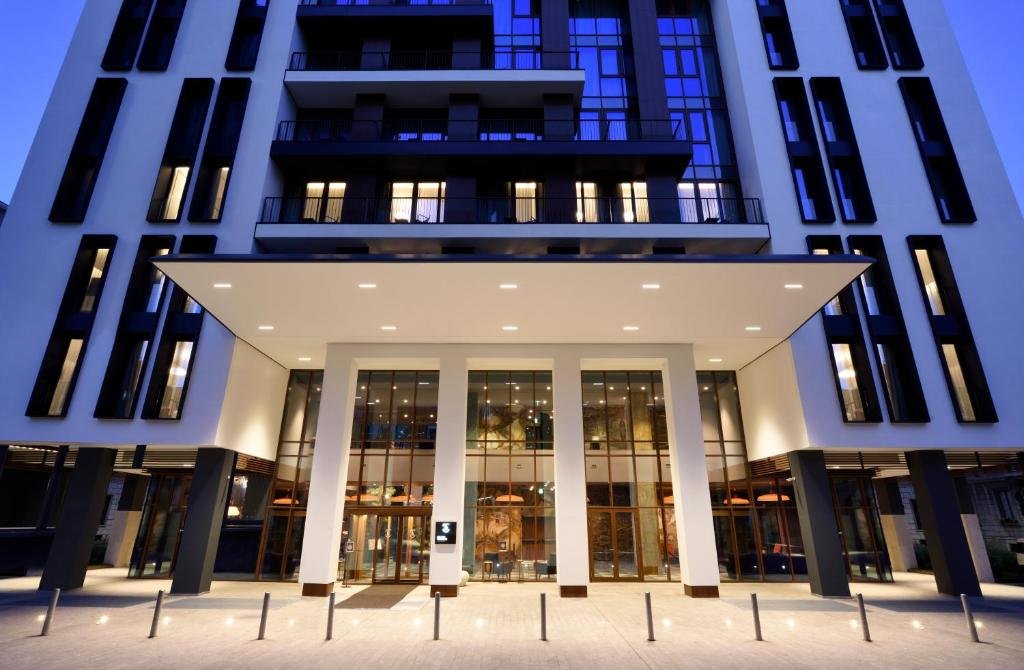 Milano - Stazione Centrale, 22