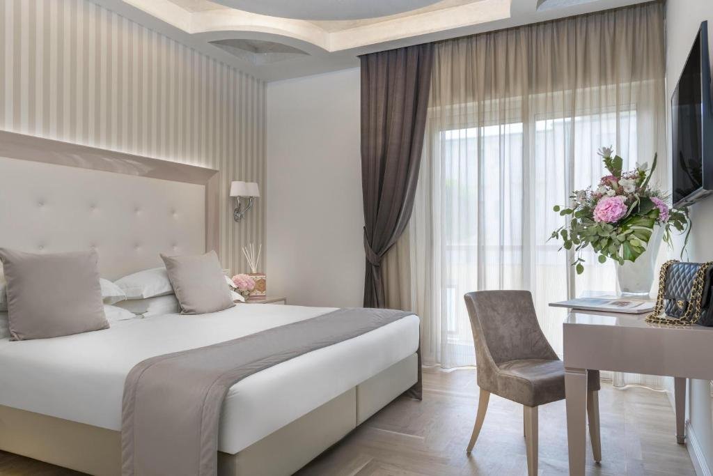 Milano Marittima, 10