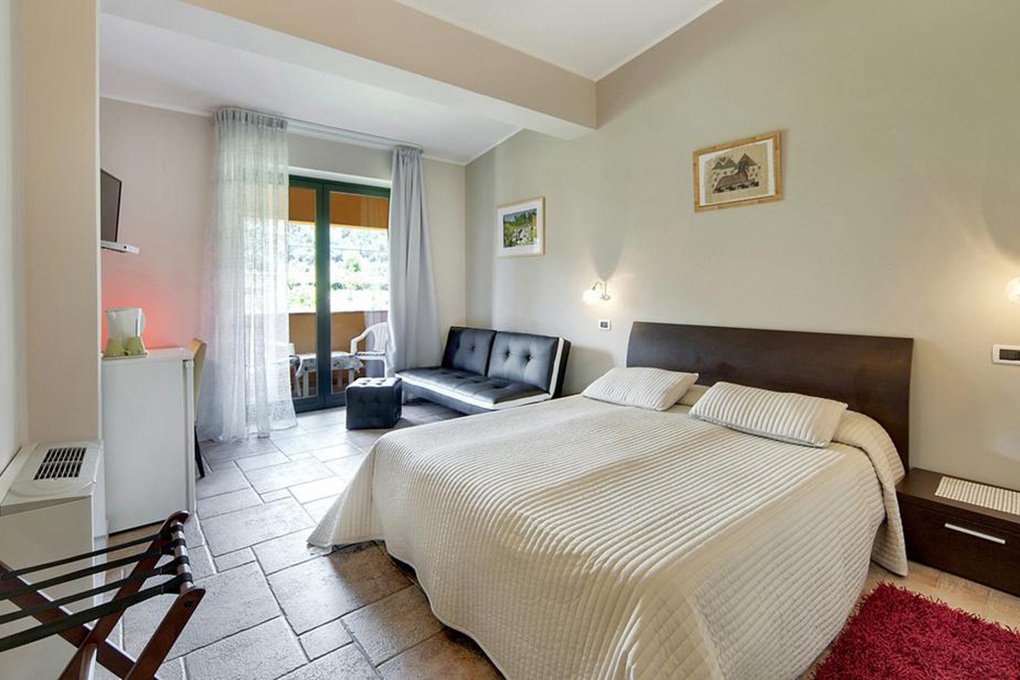 Foto 7 Casale Romano Resort Hotel Motta Camastra, 06