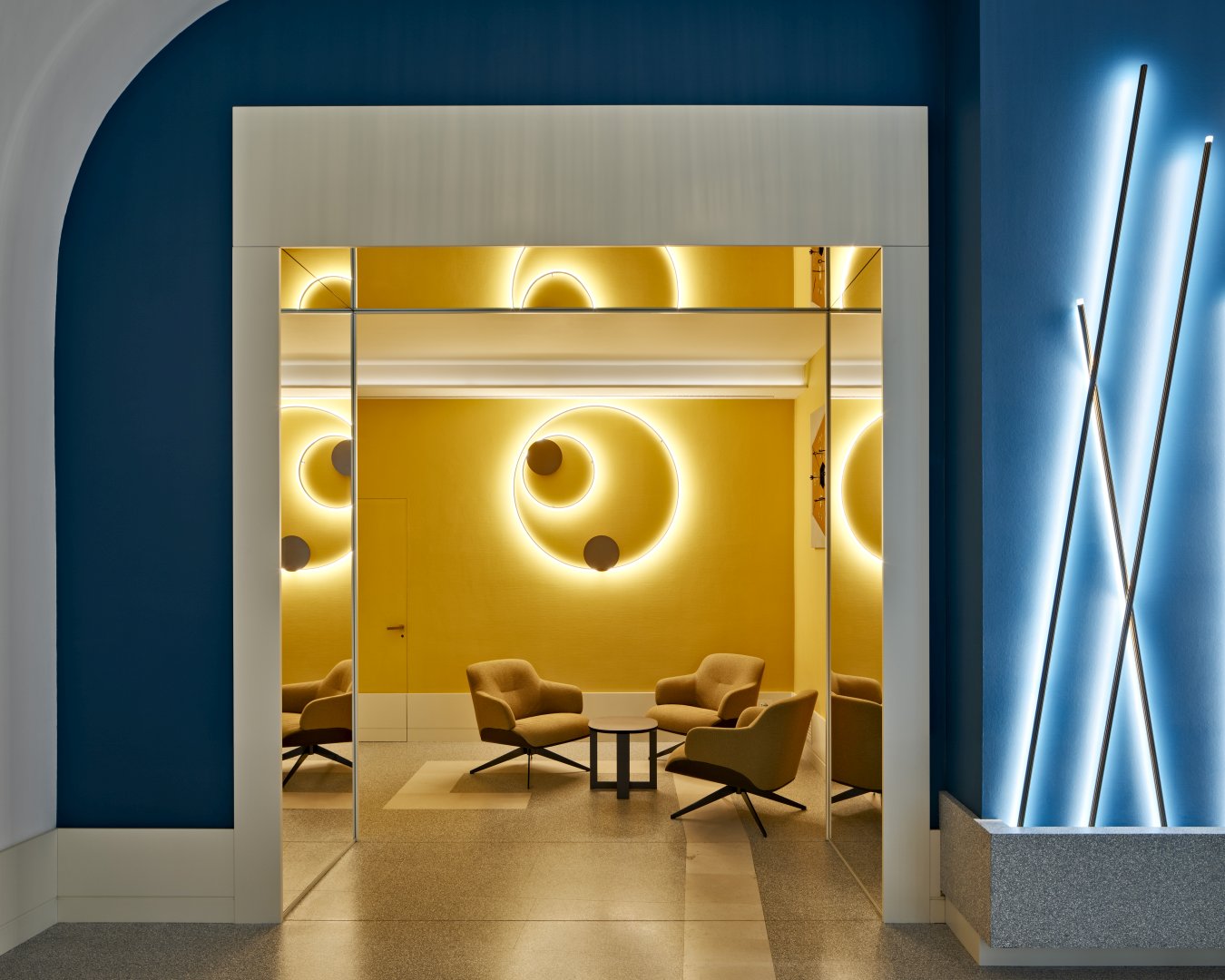 Foto 9 de Bonart Naples - Curio Collection by Hilton Napoli Centro Storico, 08