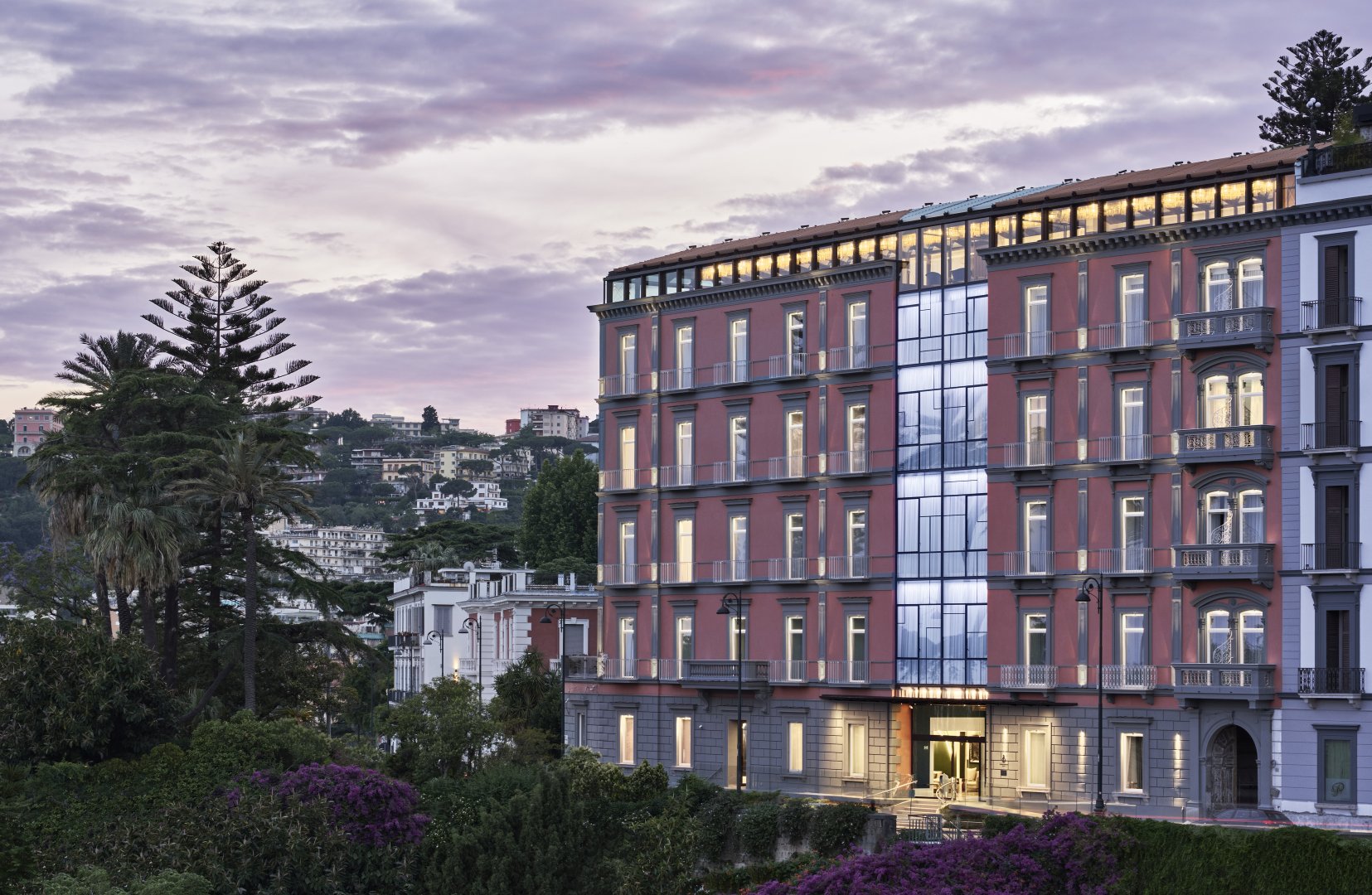 Foto 25 de Bonart Naples - Curio Collection by Hilton Napoli Centro Storico, 24