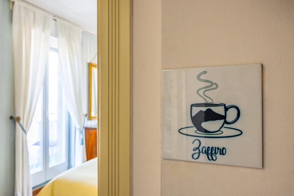 Foto 8 La Casa di Bruno Porto di Napoli, 07