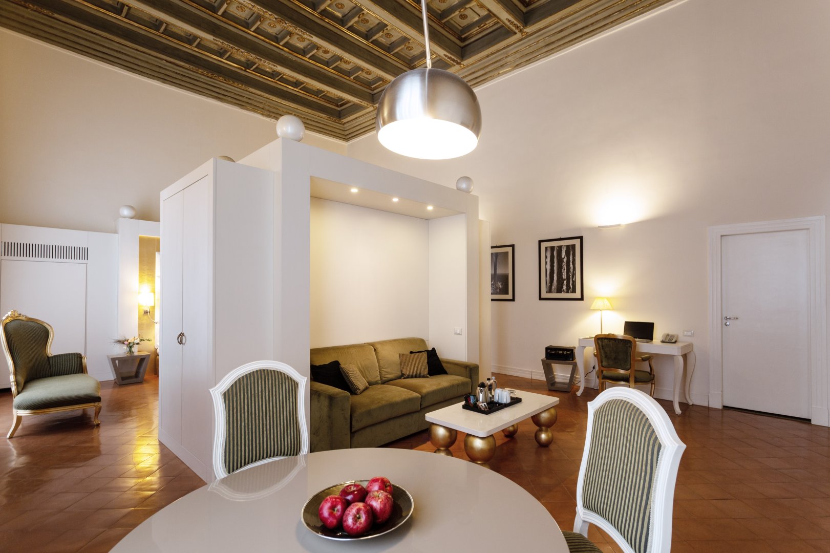 Foto 19 Palazzo Caracciolo Naples Napoli Stazione Centrale, 18