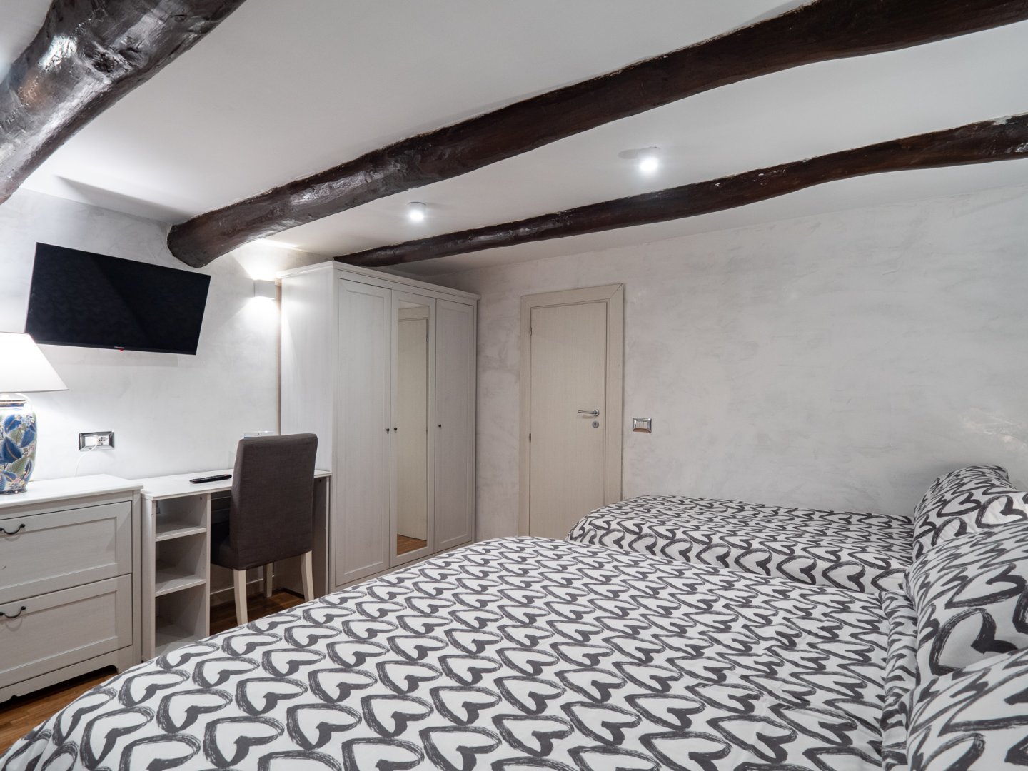 Foto 13 Enjoy Naples Napoli Centro Storico, 12