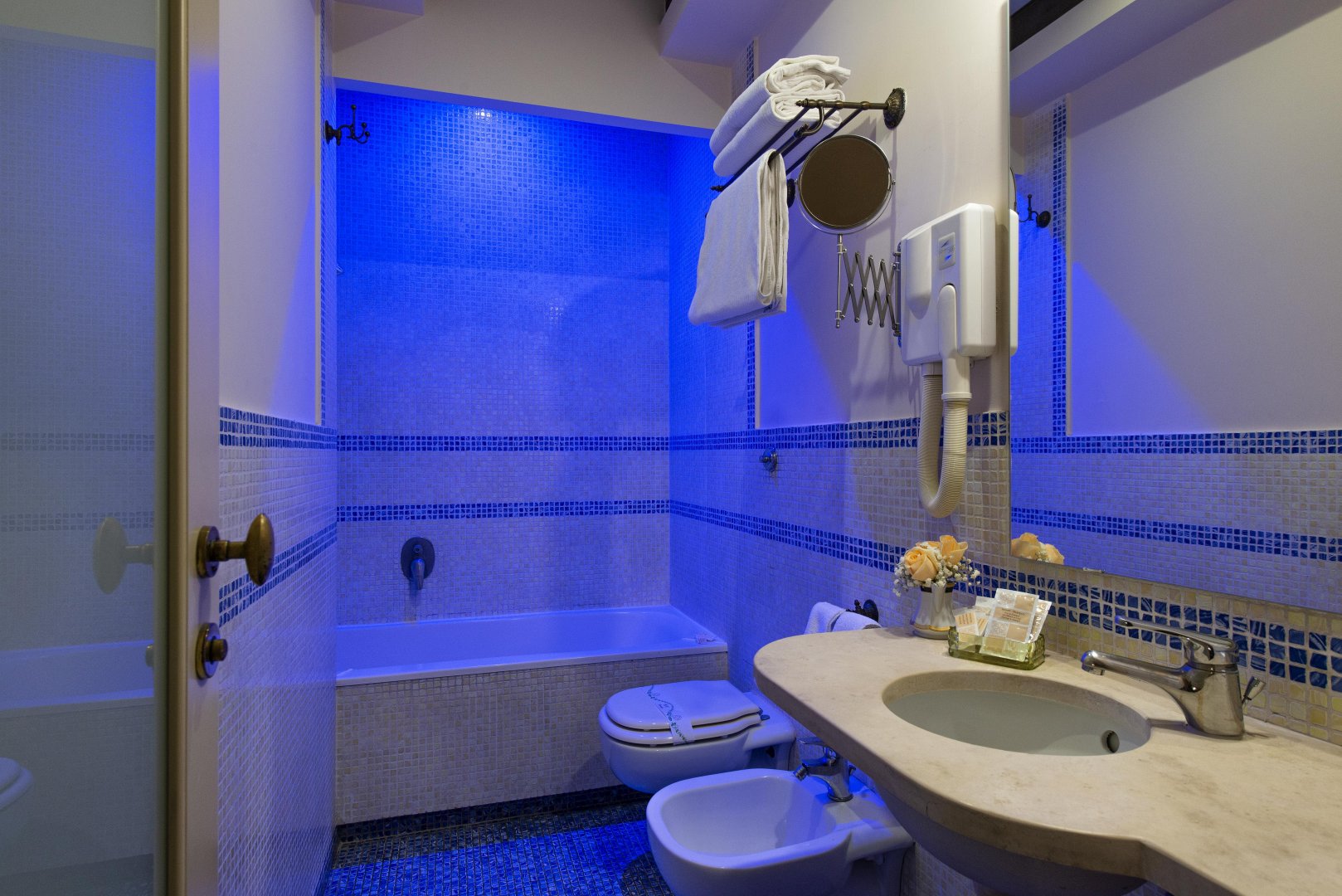 Napoli Stazione Centrale, 11