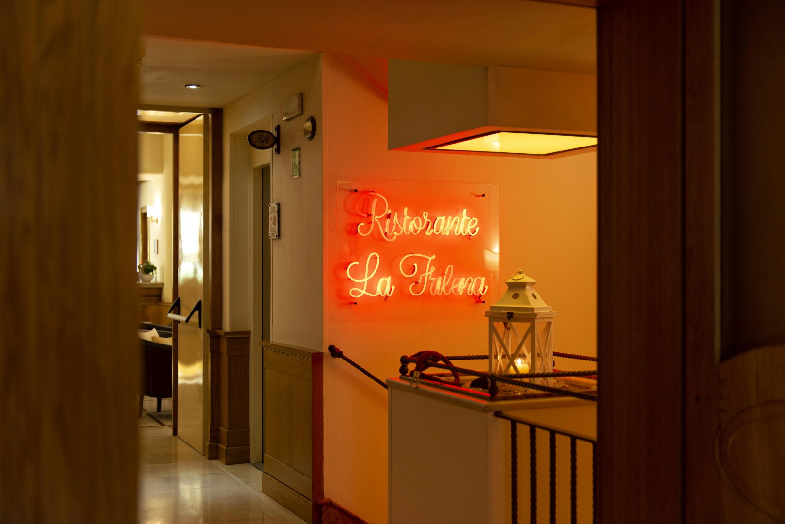 Napoli Stazione Centrale, 19