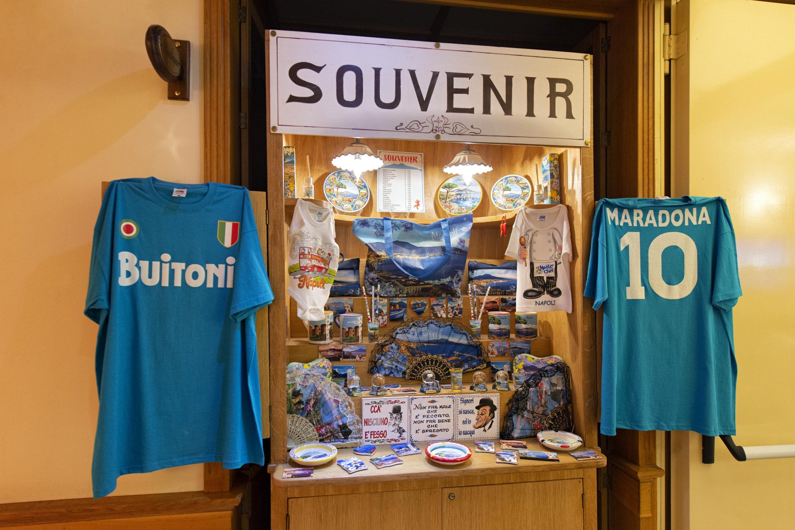 Napoli Stazione Centrale, 21