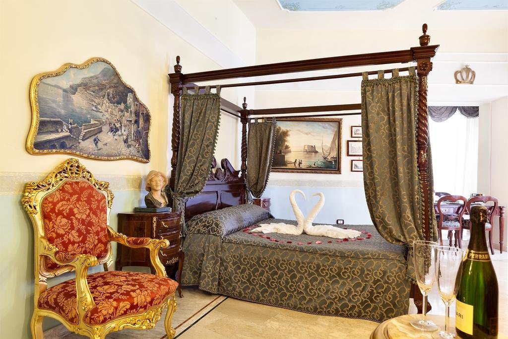 Foto 8 Art Resort Galleria Umberto Plebiscito, 07