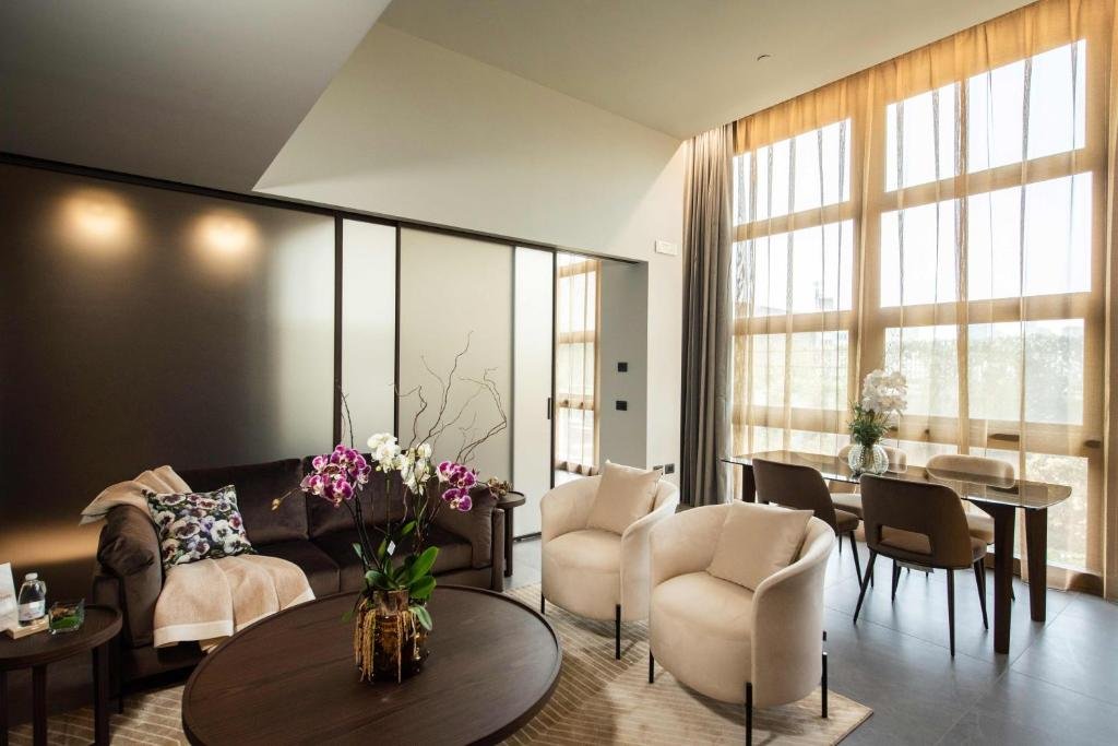 Foto 8 Gold Tower Lifestyle Hotel Napoli Stazione Centrale, 07