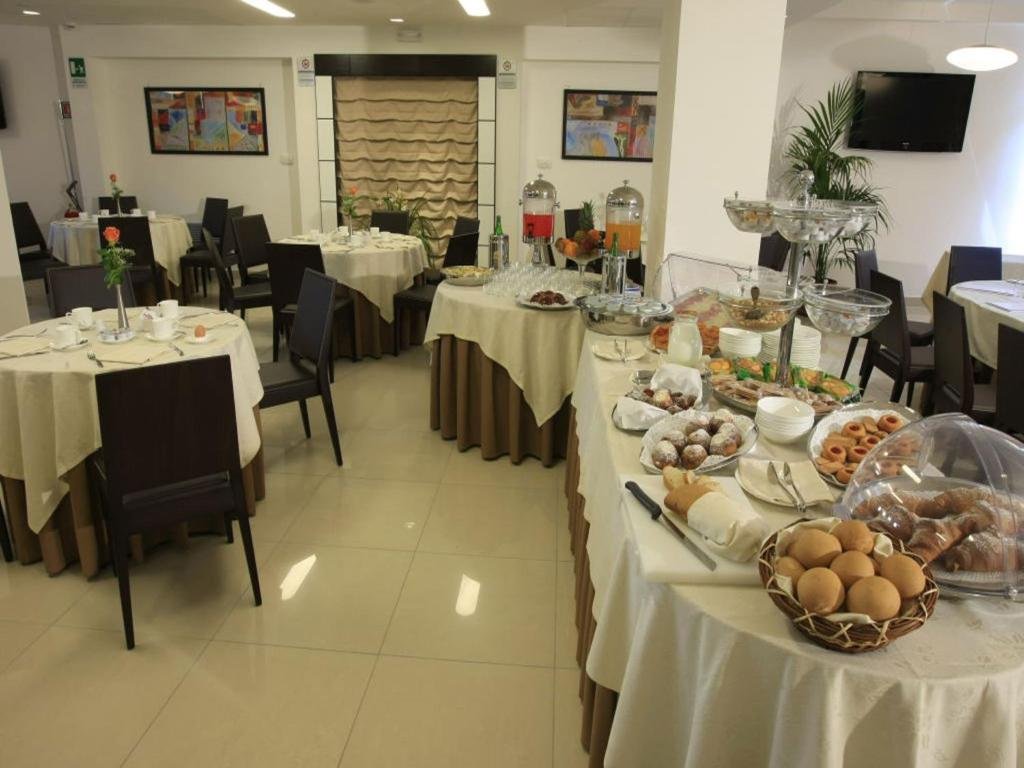 Foto 7 La Costiera Hotel Giugliano in Campania, 06