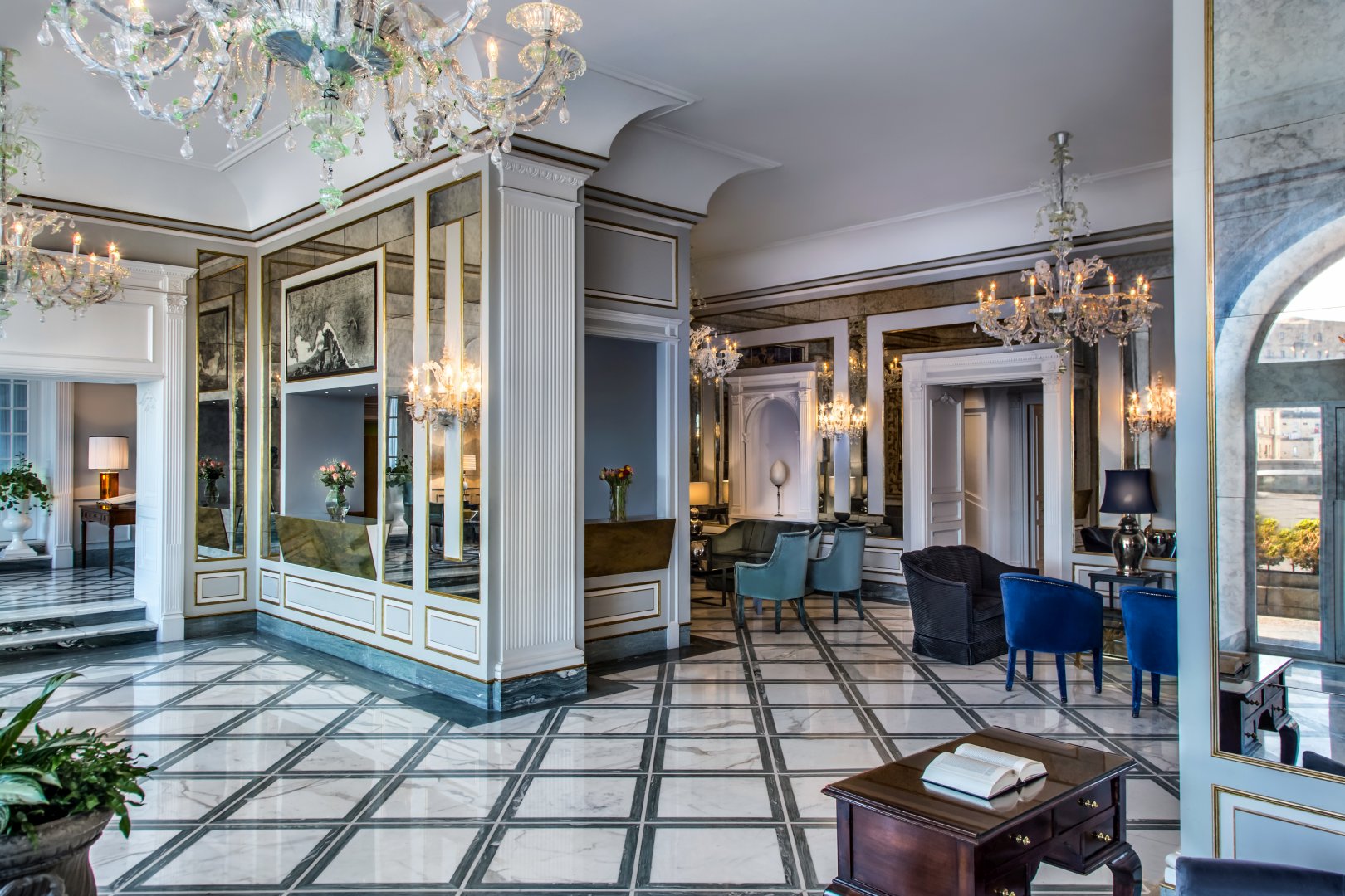 Foto 4 Grand Hotel Santa Lucia Lungomare Caracciolo, 03