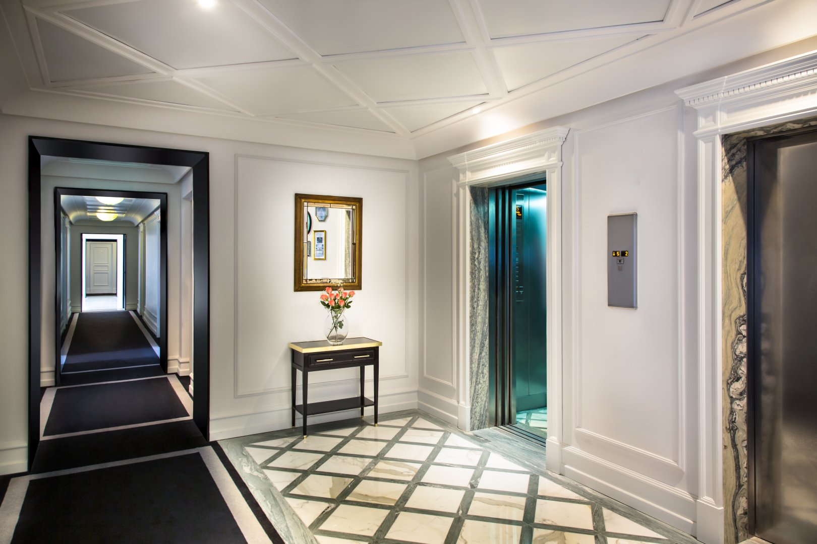 Foto 7 Grand Hotel Santa Lucia Lungomare Caracciolo, 06