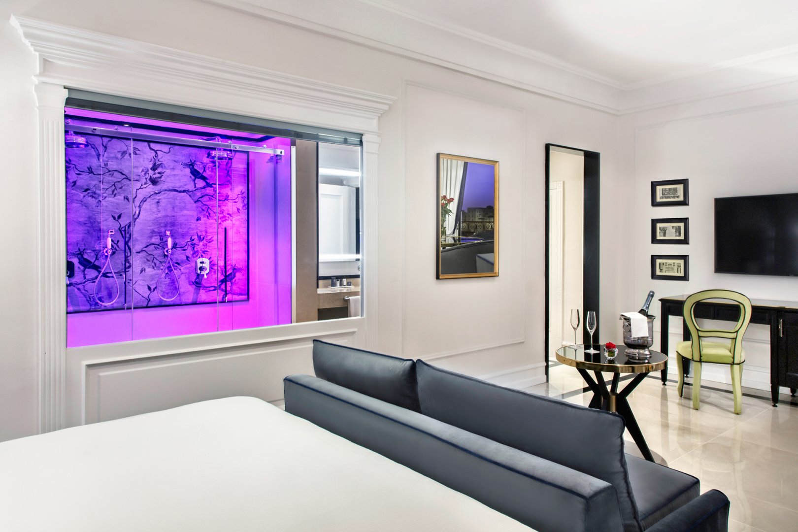 Foto 8 Grand Hotel Santa Lucia Lungomare Caracciolo, 07