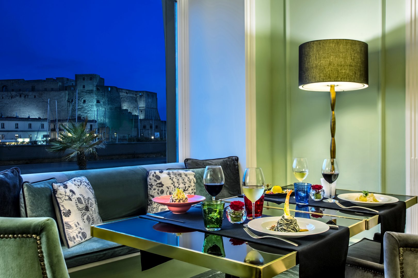 Foto 17 Grand Hotel Santa Lucia Lungomare Caracciolo, 16