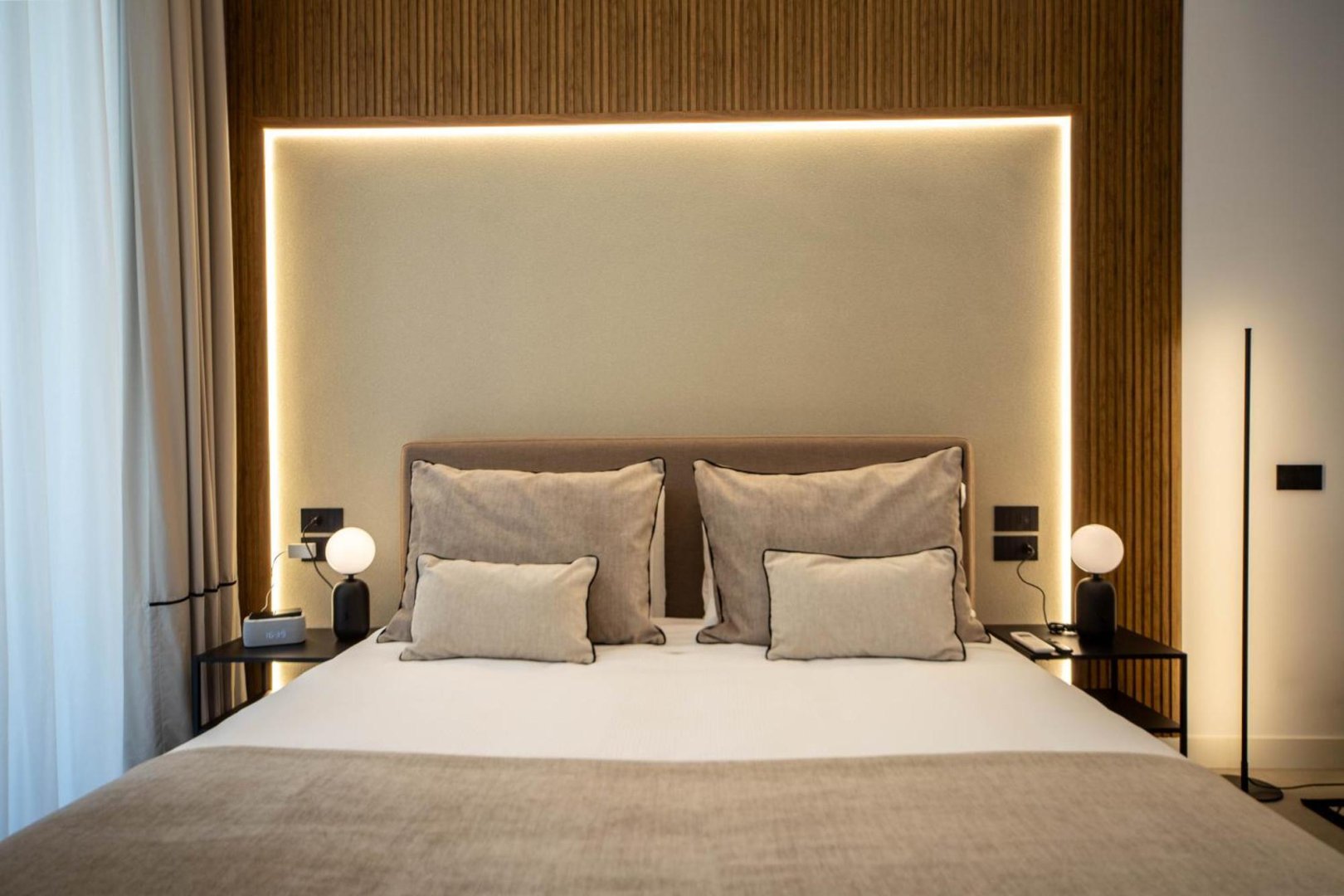 Foto 6 Mamalu Studios And Suites Napoli Centro Storico, 05