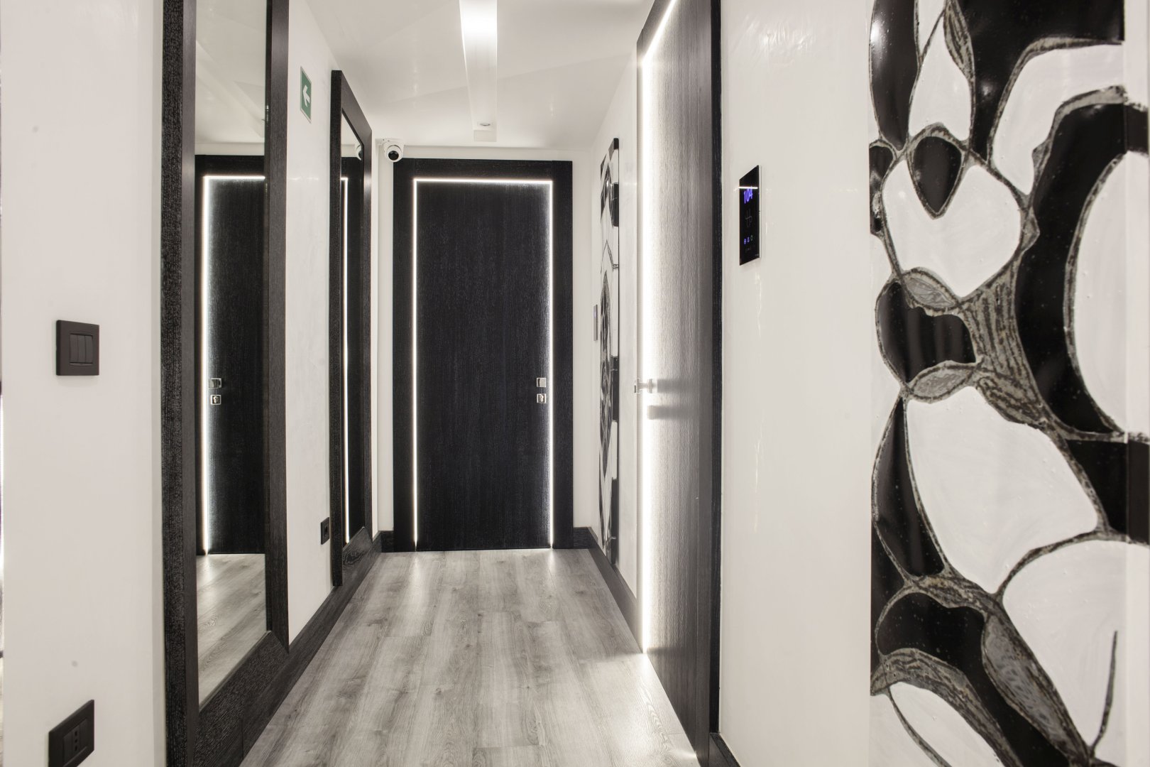 Foto 3 LHP Suite Parco Margherita Chiaia, 02