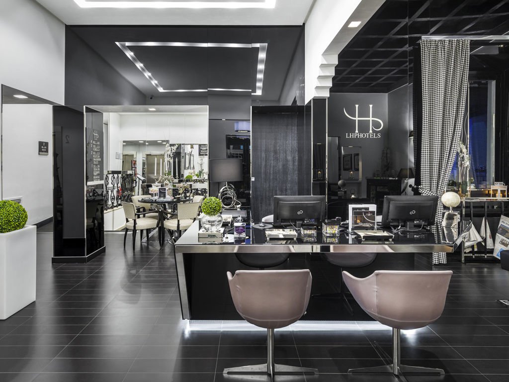 Foto 12 LHP Napoli Palace & SPA Fuorigrotta, 11